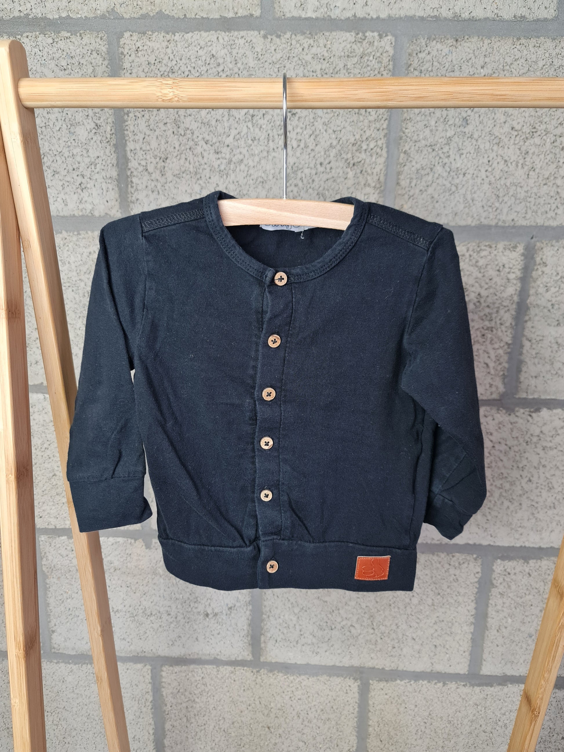 Longsleeve met knoopjes 80 Dirkje