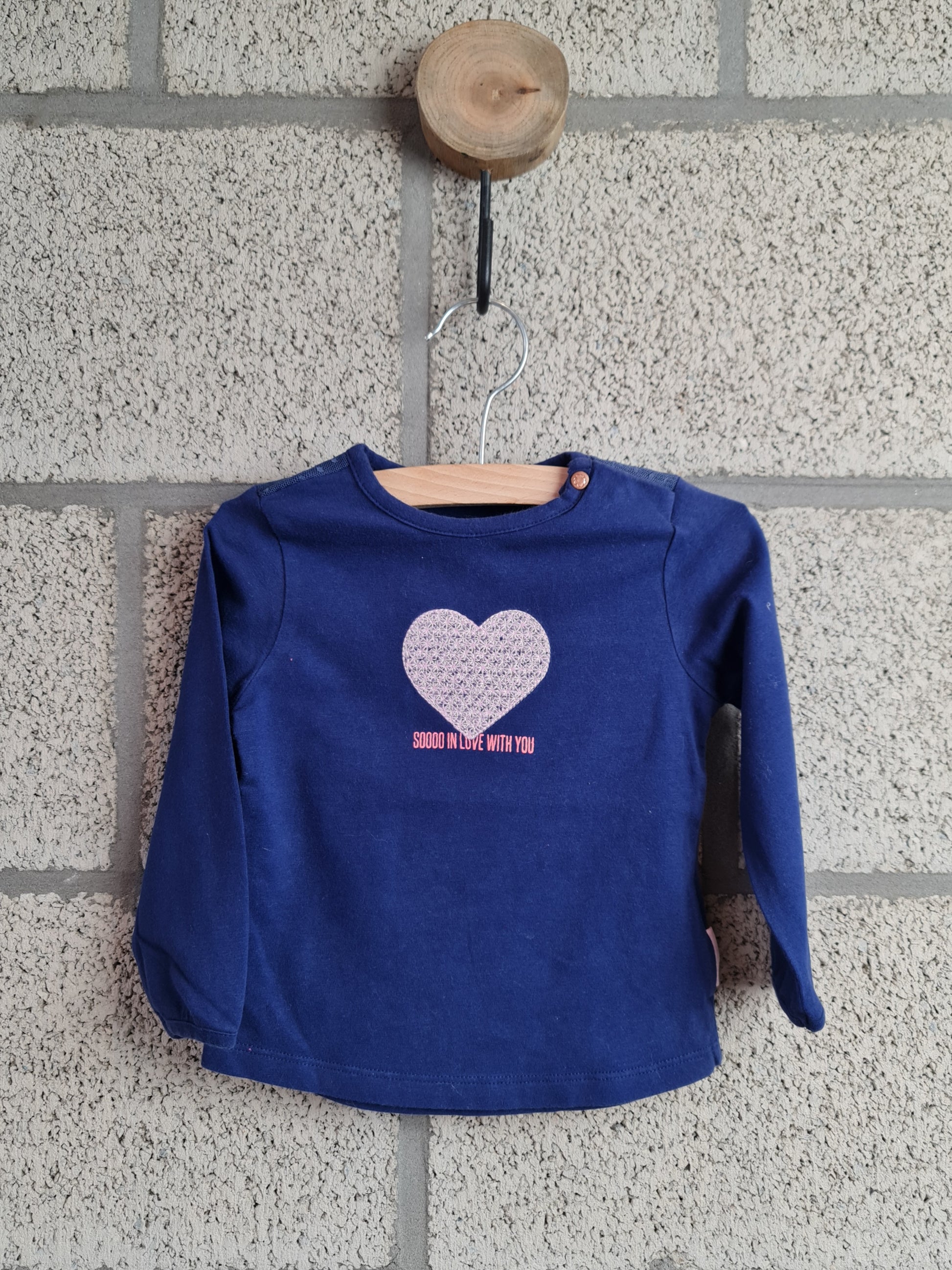 Longsleeve met hartje 74 Noppies