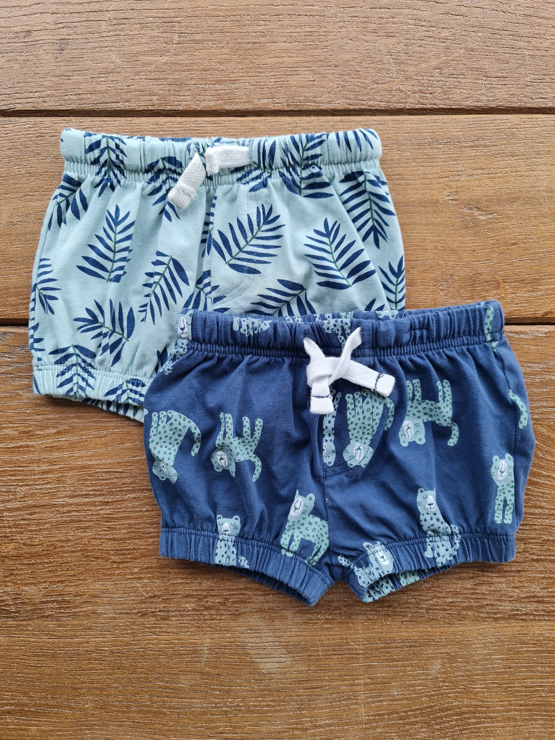 Setje shortjes 62 Hema