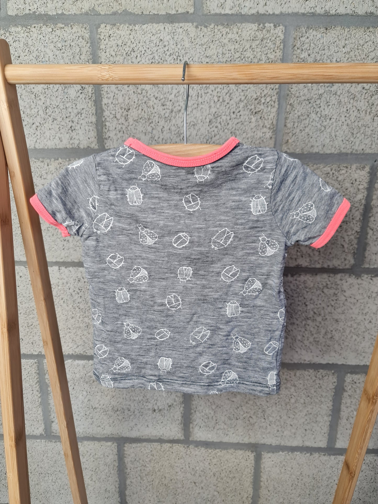 T-shirt met kevers 74