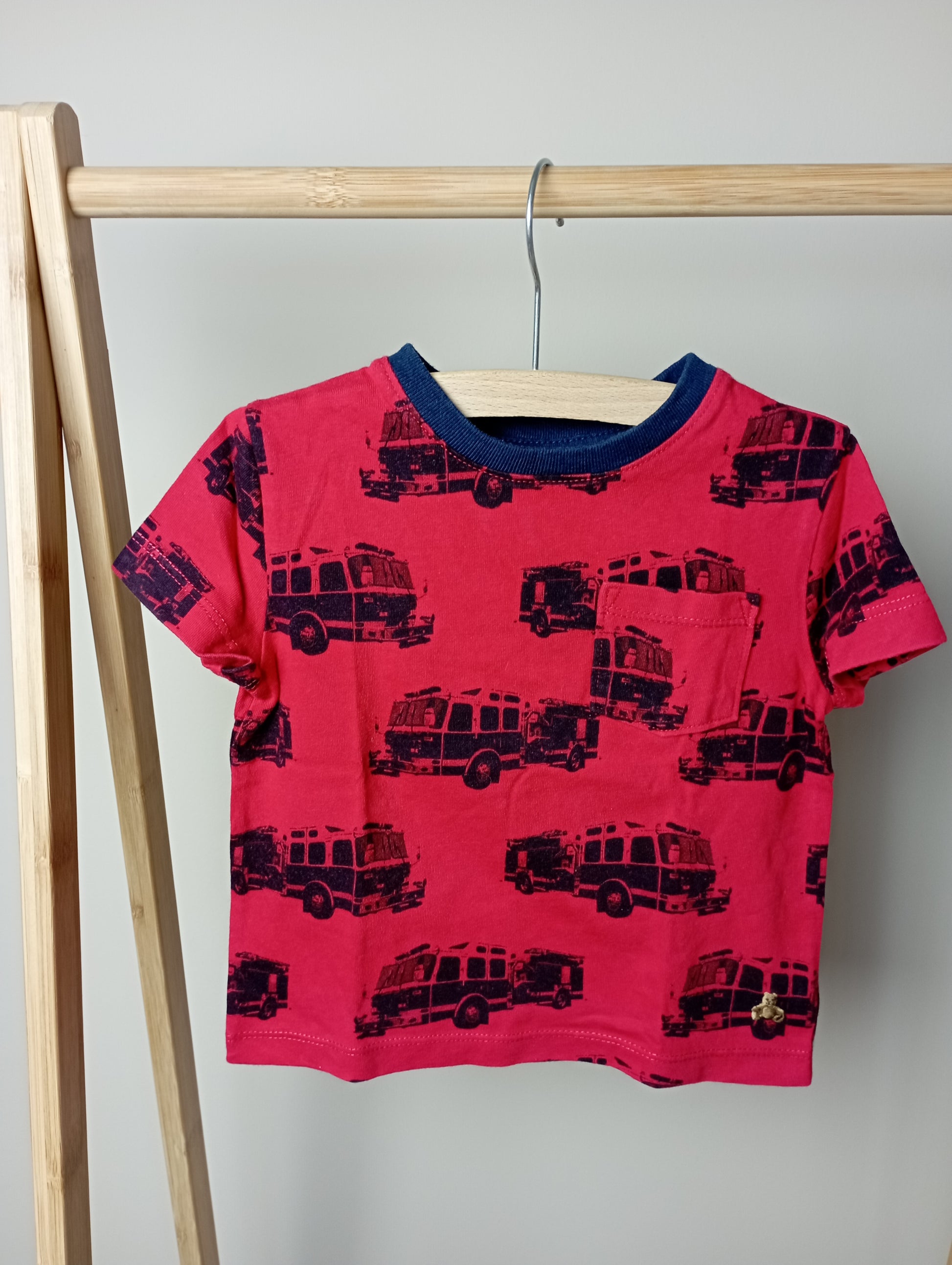 T-shirt met camper 12-18m GAP